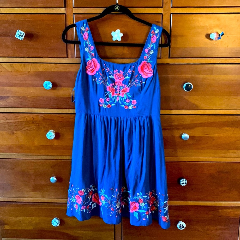 Springy embroidered dress